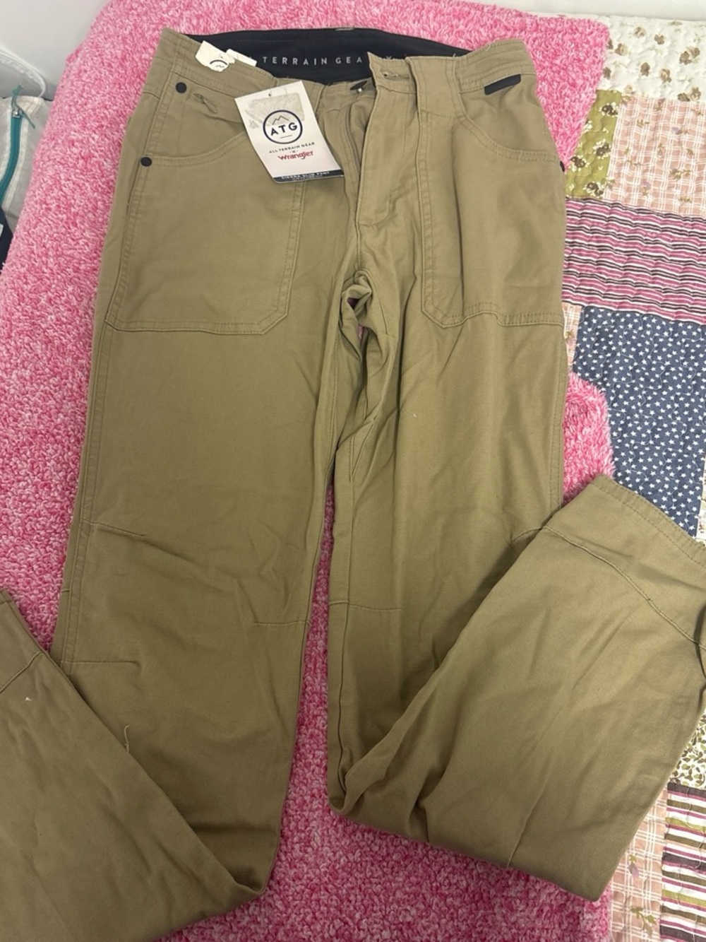 Wrangler Men’s Olive Tan Cargo Pants
